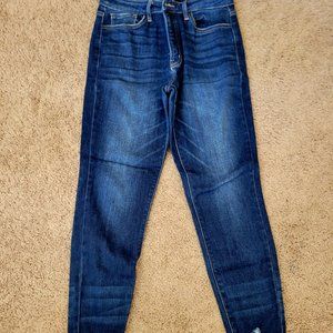 KanCan ankle skinny jeans, size 28